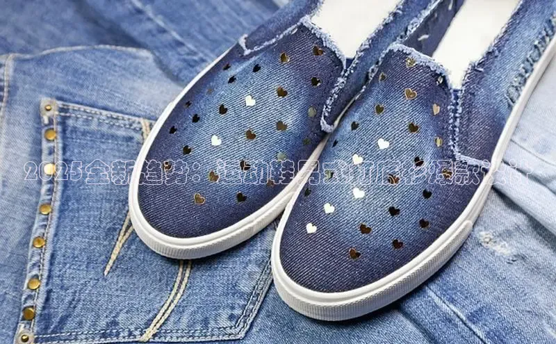 2025全新趋势：运动鞋男式打底衫爆款设计