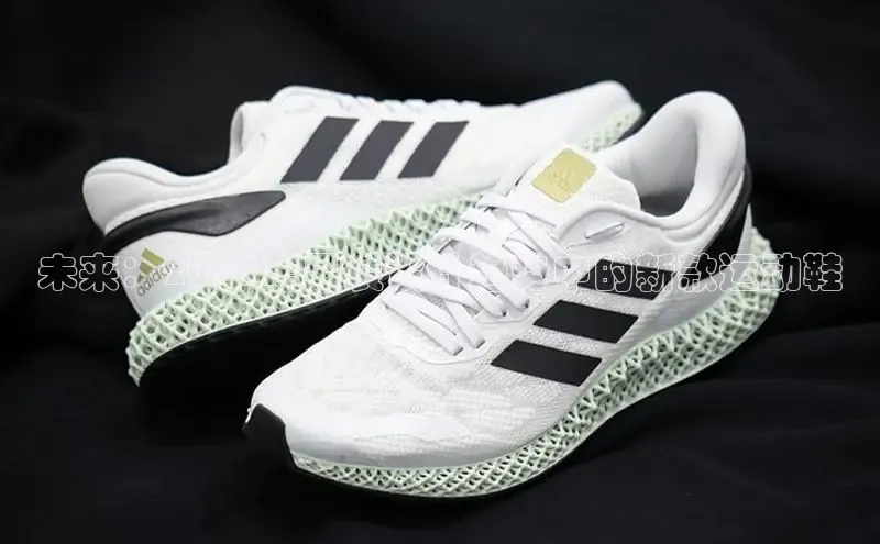 未来：2025年男装设计趋势中的新款运动鞋