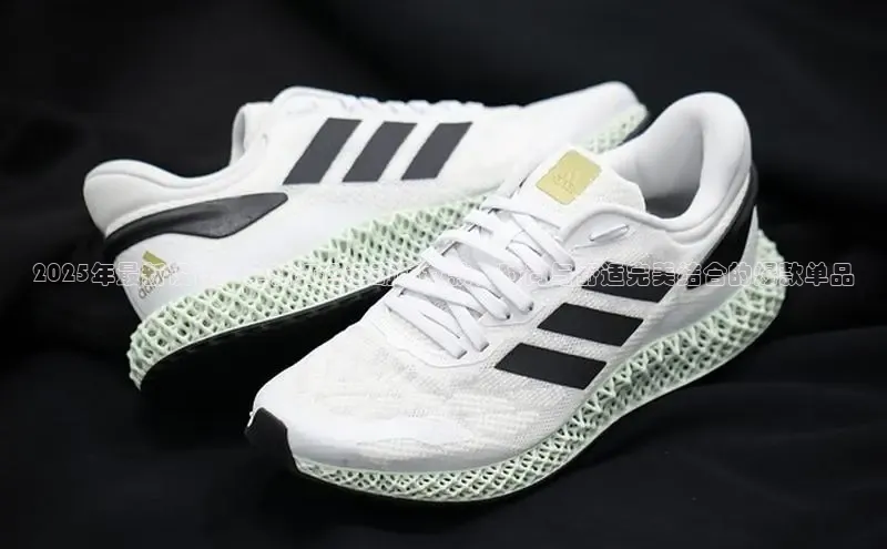 2025年最新设计：全新红色运动鞋女款，时尚与舒适完美结合的爆款单品